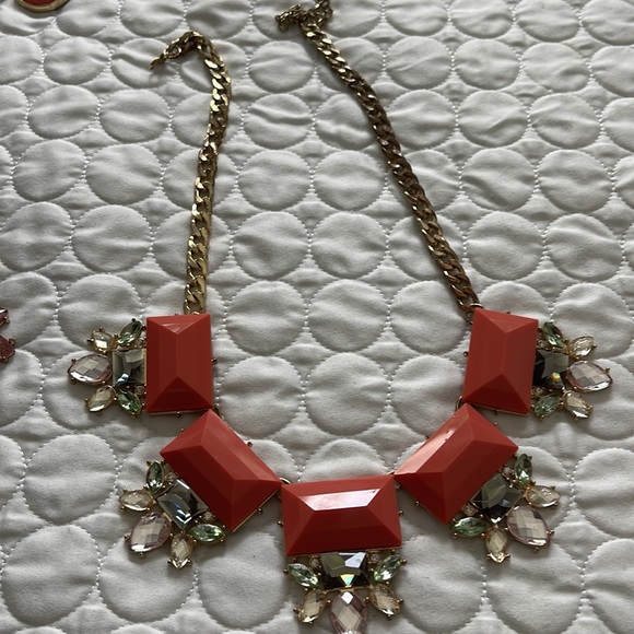 WOMEN salmon pink beaded CRYSTALS with gold Chain statement necklace femenine - Picture 2 of 3